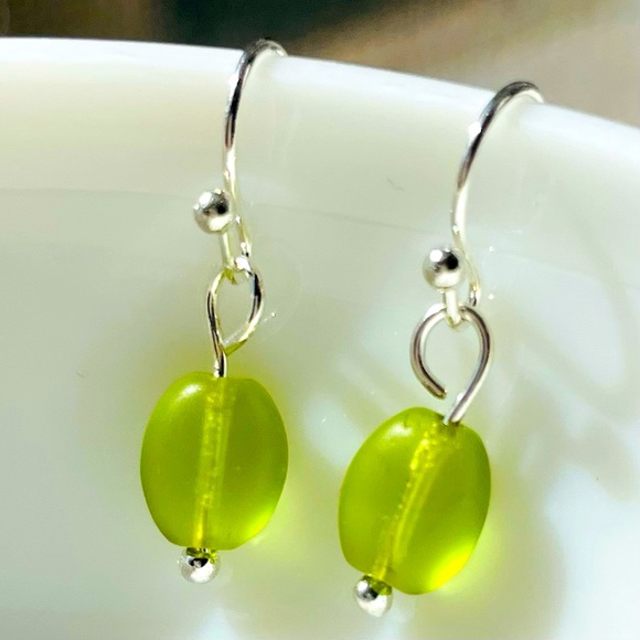 🔥sterling silver & vintage frosted green beach glass bead earrings boho jewelry - Picture 7 of 12